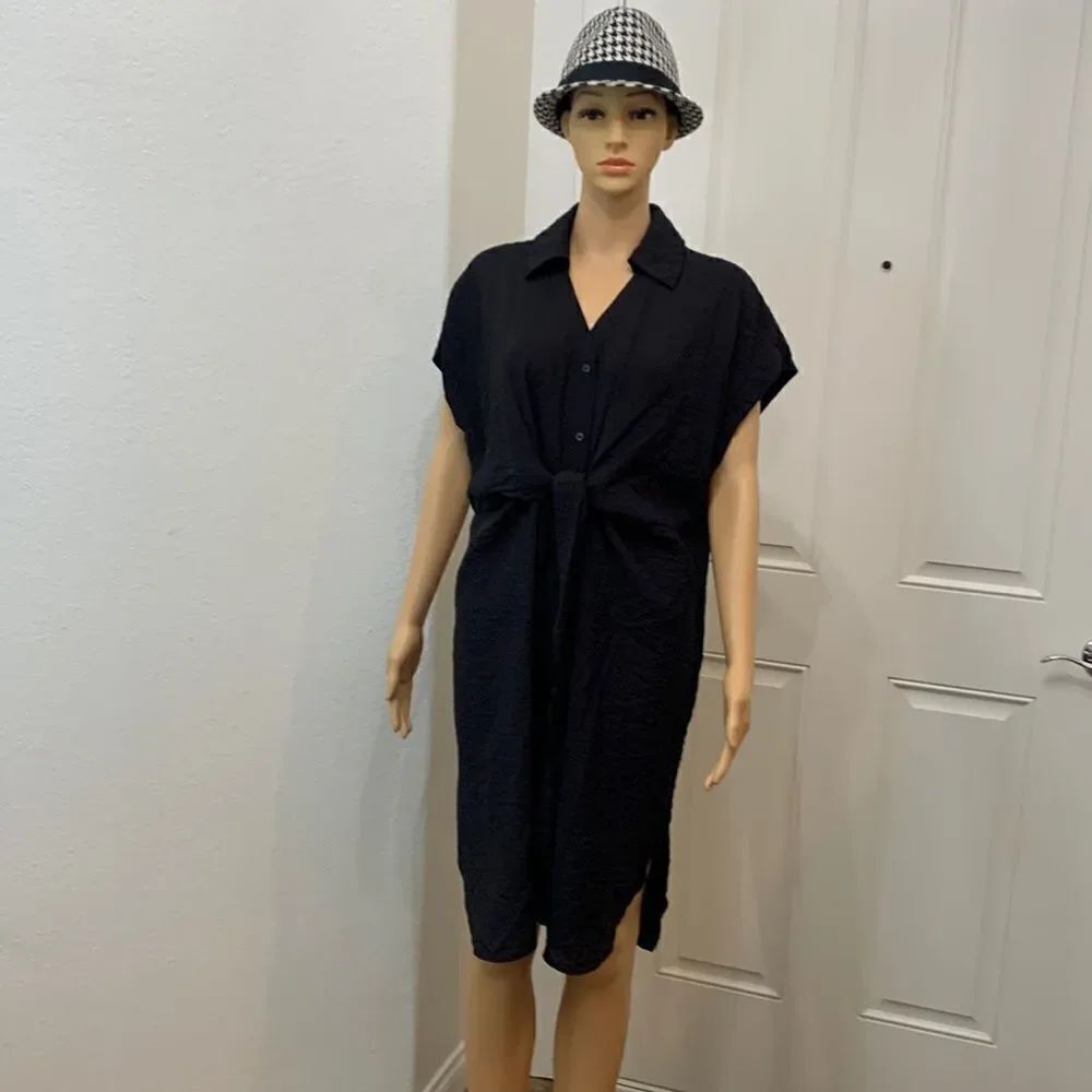 H&M XS Black V Neck Button Front Attached Belt Short Sleeve Summer Beach Wear
